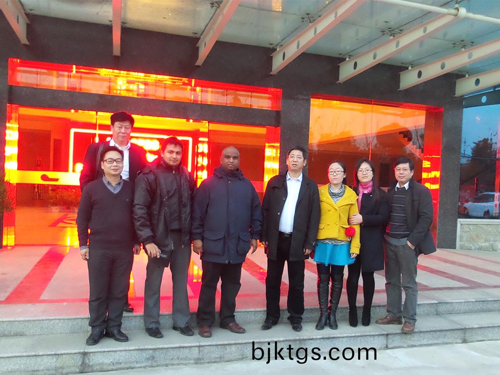 斯(si)里(li)兰(lan)卡(ka)厂(chang)家(jia)签(qian)约(yue)
